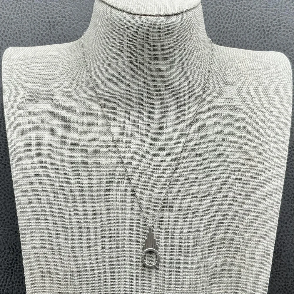 Wicked Sterling Silver 925 Emerald City Roman Numeral Pendant Necklace 18 Inch
